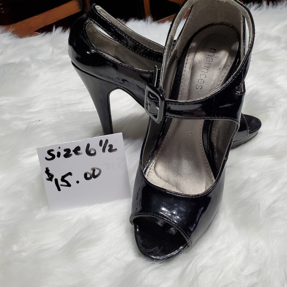 Shoes - Picture 4 of 14